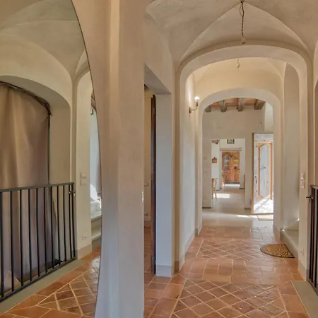 Pet Friendly In With Wifi Holiday home Cortona
